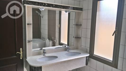 فلیٹ 4 غرف نوم للايجار في المنقف، مدينة الكويت - Pets friendly 4 bedroom floor in mangaf with balcony