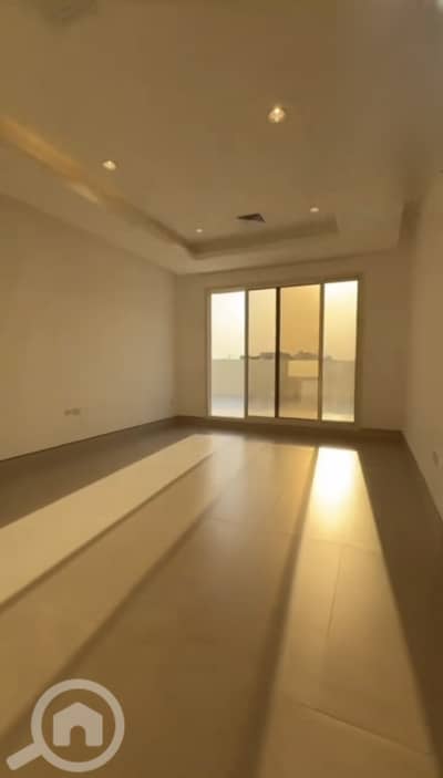 3 Bedroom Flat for Rent in Al Siddeeq, Kuwait City - للإيجار شقة اول ساكن مع رووف في الصديق