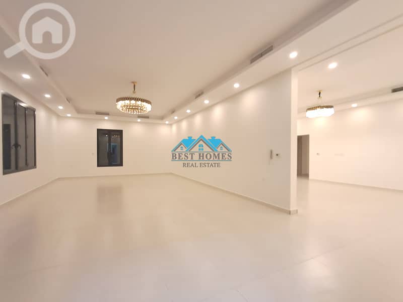 5 Bedrooms Ground Floor Duplex in Funaitees