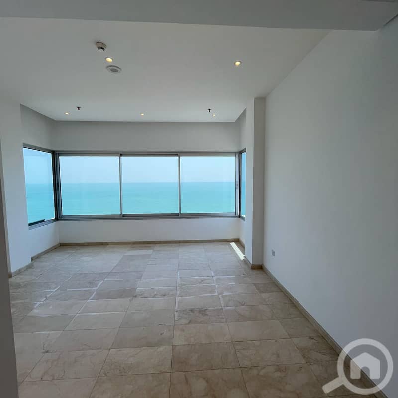 Semi-furnished duplex with sea view for rent in Al-Shaab Al-Bahri Semi-furnished duplex with sea view for rent in Al-Shaab Al-Bahri