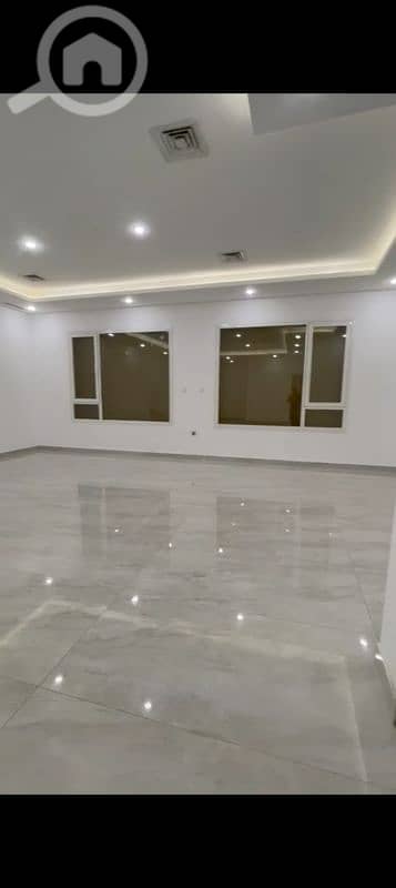 فیلا 4 غرف نوم للايجار في ابو فطيرة، مدينة الكويت - للإيجار دور VIP في ابوفطيره
