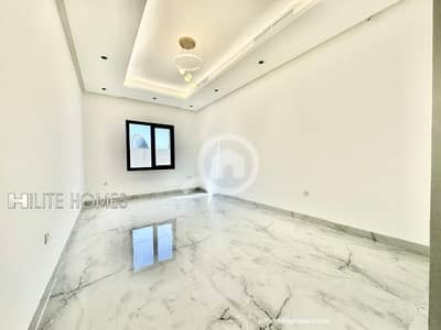 شقة 3 غرف نوم للايجار في سلوى، مدينة الكويت - Elegant 3-Bedroom Apartment for Rent in Salwa