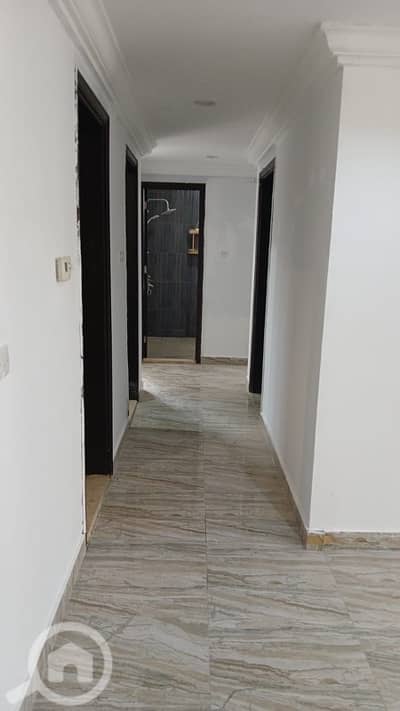 3 Bedroom Apartment for Sale in Mahboula, Kuwait City - للبيع شقة فاخرة بالمهبولة صف ثاني من الطريق الساحلي