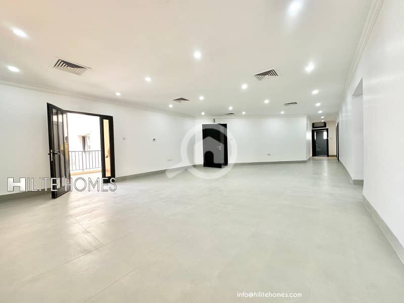 Three bedroom apartment for rent in Salwa Three bedroom apartment for rent in Salwa