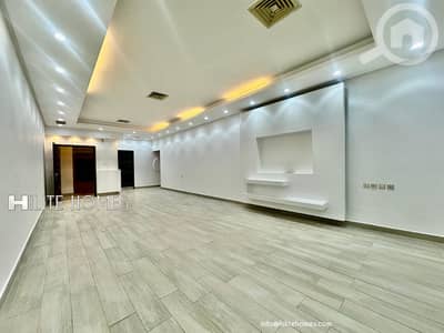 فلیٹ 3 غرف نوم للايجار في سلوى، مدينة الكويت - Three bedroom apartment for rent in salwa