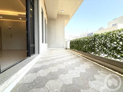 فلیٹ 5 غرف نوم للايجار في المسيلة، مدينة الكويت - Masayel – unfurnished, five bedroom floor w/balcony