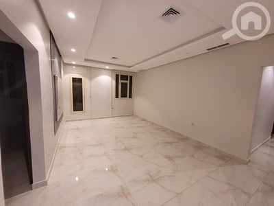 4 Bedroom Flat for Rent in Al Surra, Kuwait City - 4 Bedroom flat for rent in Surra at 700KD