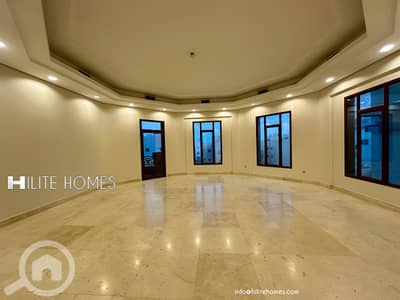 فلیٹ 4 غرف نوم للايجار في سلوى، مدينة الكويت - Four Bedroom floor for rent in salwa