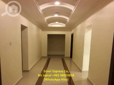 شقة 4 غرف نوم للايجار في المنقف، مدينة الكويت - 4 Spacious Bedroom Villa Floor for Rent in Mangaf.