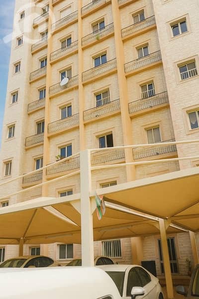 3 Bedroom Flat for Sale in Al Salmiya, Kuwait City - للبيع شقة بالسالمية موقع مميز