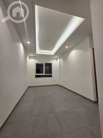 2 Bedroom Apartment for Rent in Sha'ab, Kuwait City - للإيجار للوافدين شقة صغيرة 2 غرفة