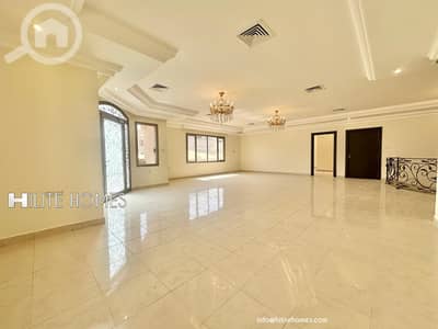 فلیٹ 5 غرف نوم للايجار في حطين، مدينة الكويت - Elegant 5-Bedroom Duplex with Basement in Hateen