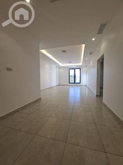 3 Bedroom Flat for Rent in Rumaithiya, Kuwait City - للايجار شقه بالرميثيه تشطيب فاخر دور اول مصعد مع بلكونه كبيره
