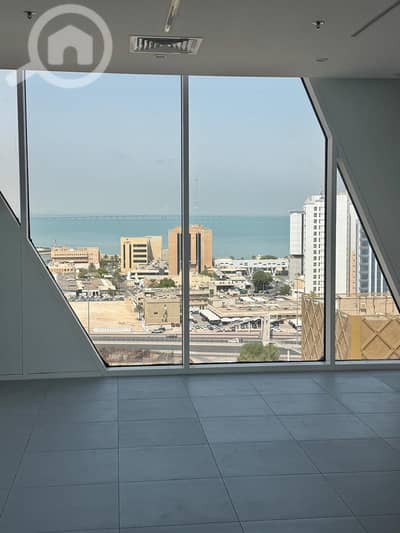 Other Commercial for Rent in Sharq, Kuwait City - للايجار مكتب جاهز - الشرق ، رقمين الى 160 متر اطلالة بحرية