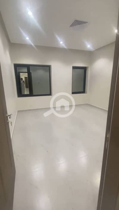 4 Bedroom Apartment for Rent in Al Zahra, Kuwait City - للإيجار شقه في الزهراء