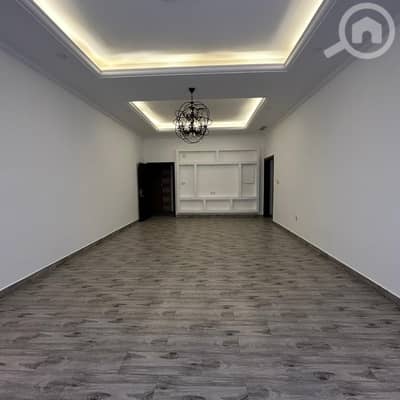 فلیٹ 3 غرف نوم للايجار في سلوى، مدينة الكويت - Basement apartment with a courtyard for rent in Salwa