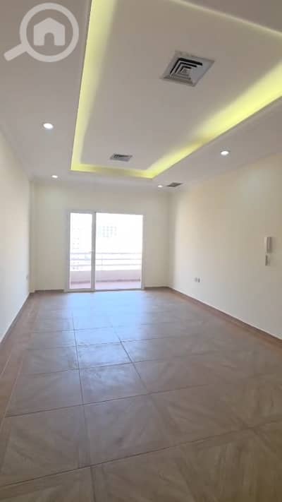 3 Bedroom Flat for Rent in Al Salmiya, Kuwait City - شقة عائلية واسعة للإيجار في السالمية!