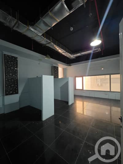 عقارات تجارية اخرى  للايجار في السالمية، مدينة الكويت - مكتب للإيجار بالسالمية ٩٠ متر مربع.