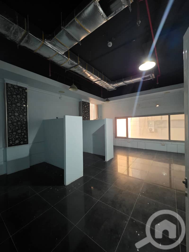 مكتب للإيجار بالسالمية ٩٠ متر مربع. مكتب للإيجار بالسالمية ٩٠ متر مربع.