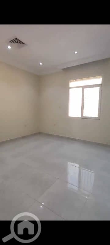 4 Bedroom Flat for Rent in Sabah Al Salem, Kuwait City - للايجار دور مجدد في صباح السالم