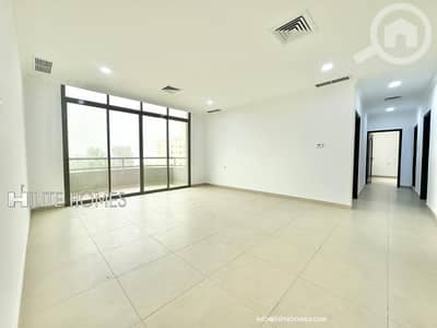 شقة 3 غرف نوم للايجار في الشعب البحري، مدينة الكويت - Three bedroom apartment for rent in Shaab