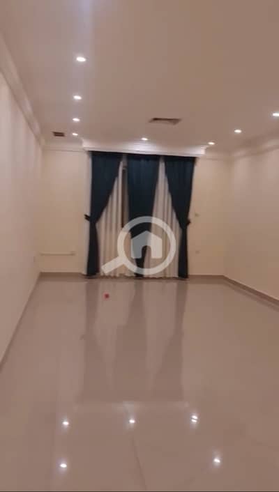 3 Bedroom Apartment for Rent in Al Surra, Kuwait City - للإيجار شقة أرضية في السرة