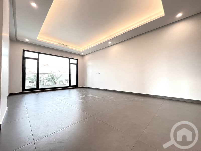 Salwa – lovely, three bedroom apartment w/balcony