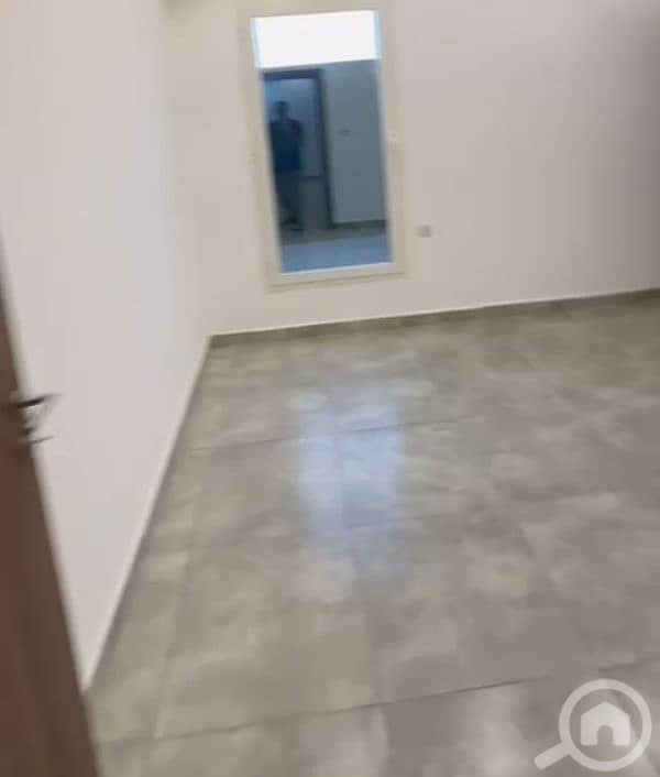 للبيع عمارة في الفروانيه المساحه 950 متر للاستفسار واتساب 96725110