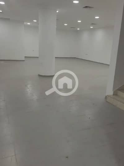 عقارات تجارية اخرى  للايجار في مبارك الكبير، مدينة الكويت - basement store for rent