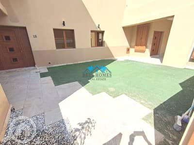 فیلا 5 غرف نوم للايجار في الزهراء، مدينة الكويت - 5 Master Bedrooms Modern Villa in Zahra