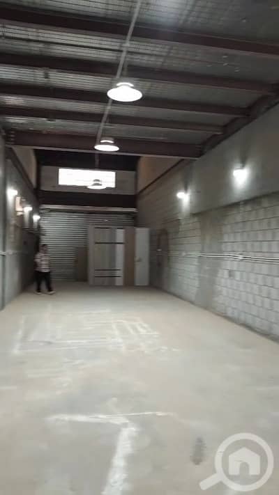 عقارات تجارية اخرى  للايجار في شويخ الصناعية، مدينة الكويت - للإيجار محل بالشويخ الصناعية