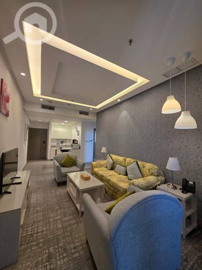 1 Bedroom Apartment for Rent in Al Salmiya, Kuwait City - للايجار شقة واسعة غرفة نوم واحدة مطلة على البحر (سيفيو) في السالمية