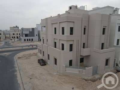 6 Bedroom Villa for Sale in Al Jahra, Kuwait City - المطلاع ان ٥