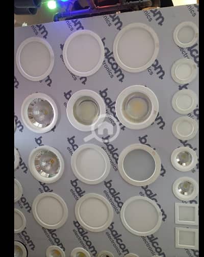 Other Commercial for Sale in Shuwaikh Industrial, Kuwait City - ELECTRIC MARKET SHUWAIKH SHOP FOR SALE