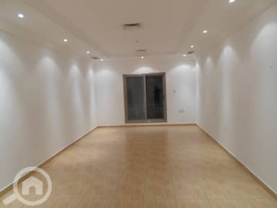 3 Bedroom Apartment for Rent in Al Fintas, Kuwait City - Nice 3 bedroom in fintas with balcony & maids room