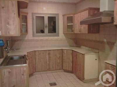 شقة 3 غرف نوم للايجار في الفنطاس، مدينة الكويت - Nice 3 bedroom in fintas with balcony & maids room