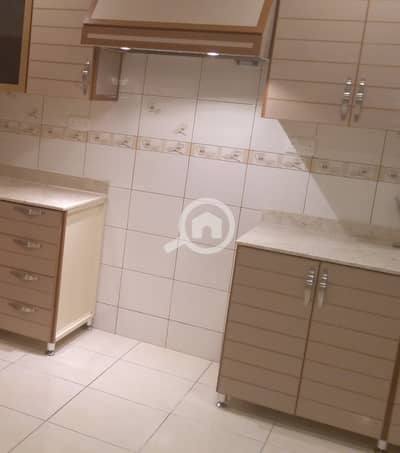 شقة 2 غرفة نوم للايجار في المنقف، مدينة الكويت - Nice 2 bedroom (villa) floor in mangaf.