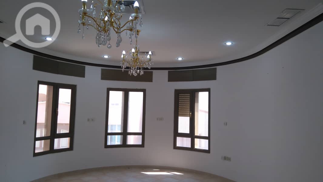 Pets friendly 4 bedroom floor in mangaf with balcony Pets friendly 4 bedroom floor in mangaf with balcony