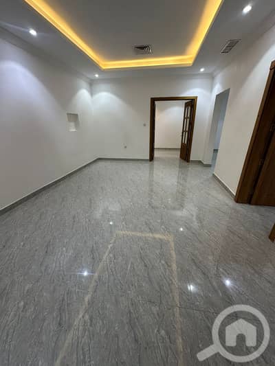 4 Bedroom Flat for Rent in Abu Fatira, Kuwait City - فرصة إيجار دور أرضي فاخر ومساحة استثنائية في أبو فطيرة