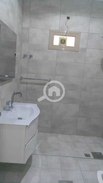 شقة 4 غرف نوم للايجار في ابو فطيرة، مدينة الكويت - New 4 bedroom floor with balcony in masayel.
