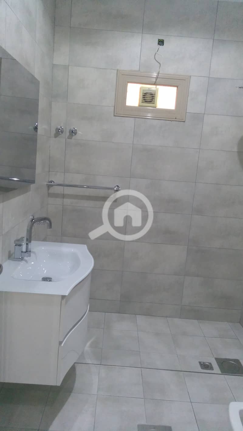New 4 bedroom floor with balcony in masayel. New 4 bedroom floor with balcony in masayel.