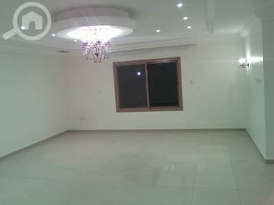 فلیٹ 3 غرف نوم للايجار في المنقف، مدينة الكويت - Huge sized 3 bedroom apt in mangaf.