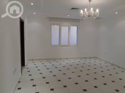 4 Bedroom Apartment for Rent in Al Manqaf, Kuwait City - Nice 4 bedroom with balcony in mangaf