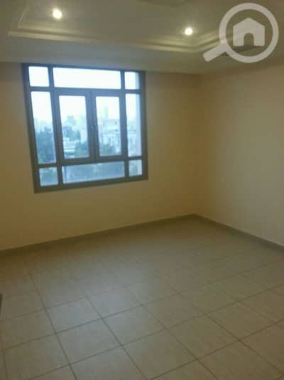 Commercial Building for Sale in Abraq Khaitan, Kuwait City - عمارة للبيع في خيطان