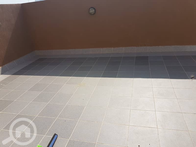 Pets friendly 3 bedroom with terrace in fintas. close to the beach