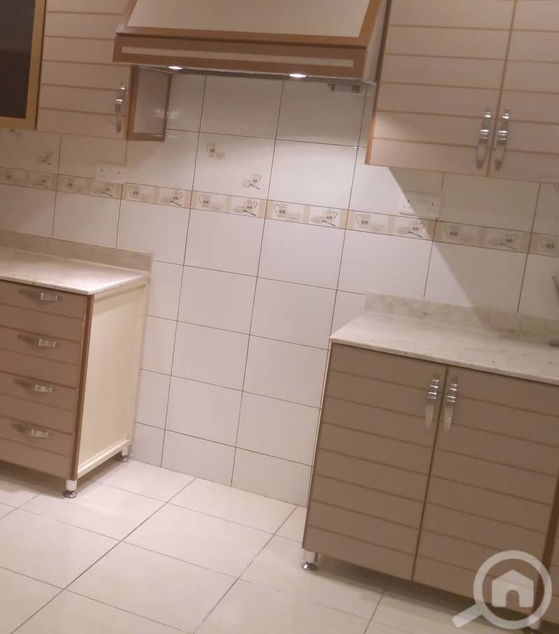 Huge sized & Nice 2 bedroom(villa) in mangaf