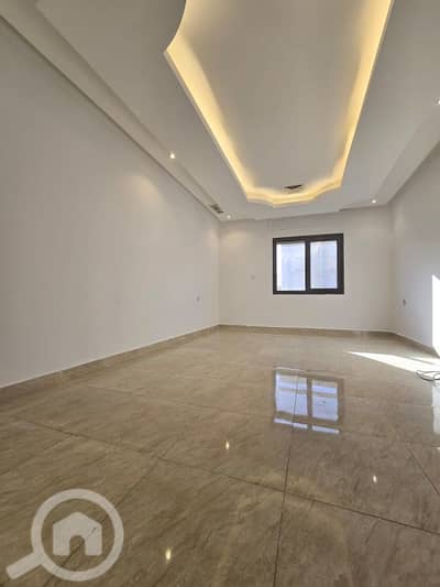 3 Bedroom Apartment for Sale in Al Manqaf, Kuwait City - للبيع شقة بالمنقف