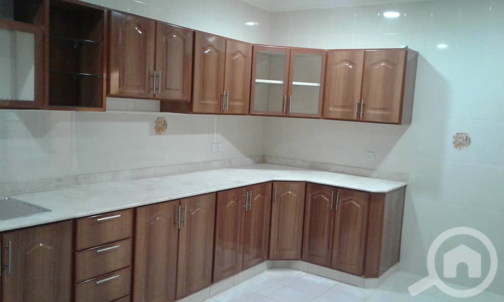 Nice 3 bedroom apt in egaila. close to gate mall. Nice 3 bedroom apt in egaila. close to gate mall.