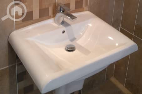 شقة 2 غرفة نوم للايجار في ابو فطيرة، مدينة الكويت - Furnished or unfurnished 2 bedroom in abu fatira with yard