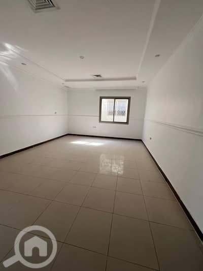 3 Bedroom Apartment for Rent in Al Eqaila, Kuwait City - للإيجار شقة في العقيلة